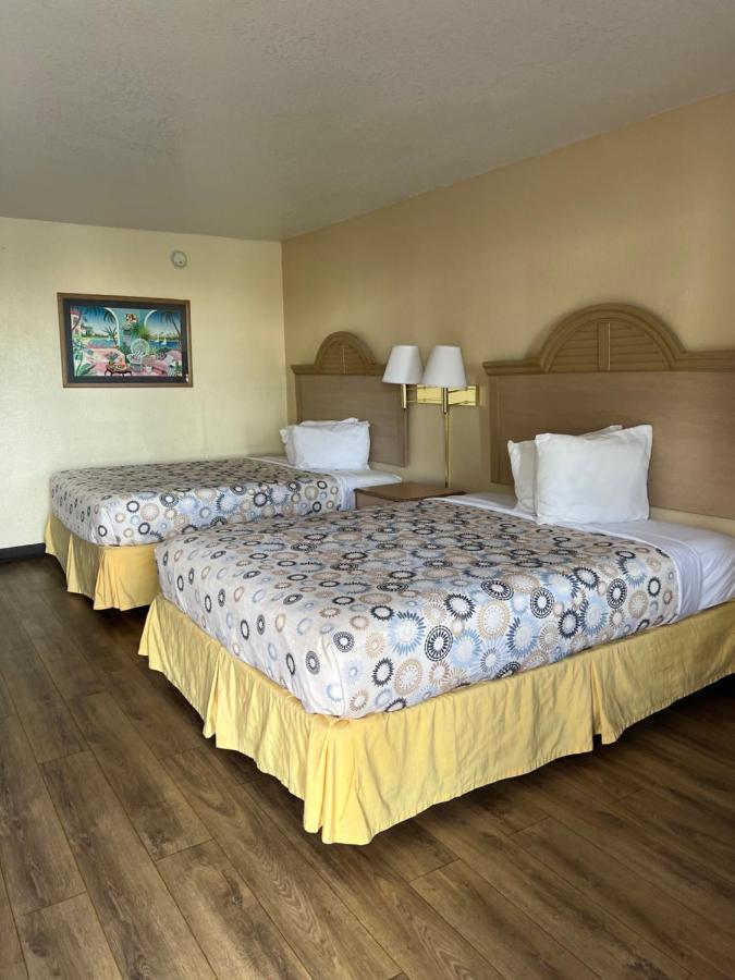 Hole Inn The Wall Hotel - Fort Walton Beach - Sunset Plaza - Nearby Beaches & Hurlburt מראה חיצוני תמונה