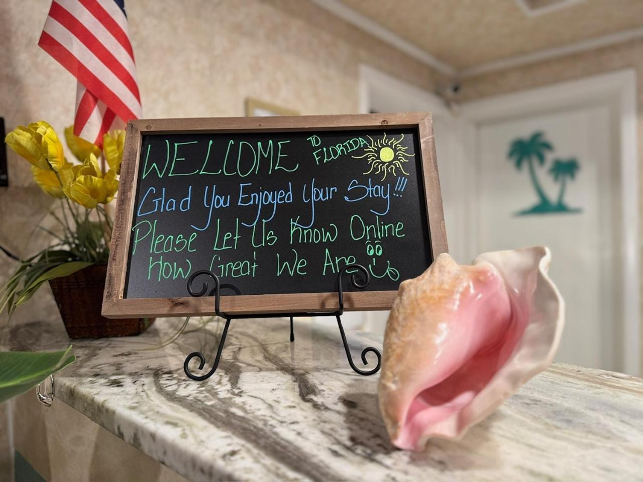 Hole Inn The Wall Hotel - Fort Walton Beach - Sunset Plaza - Nearby Beaches & Hurlburt מראה חיצוני תמונה
